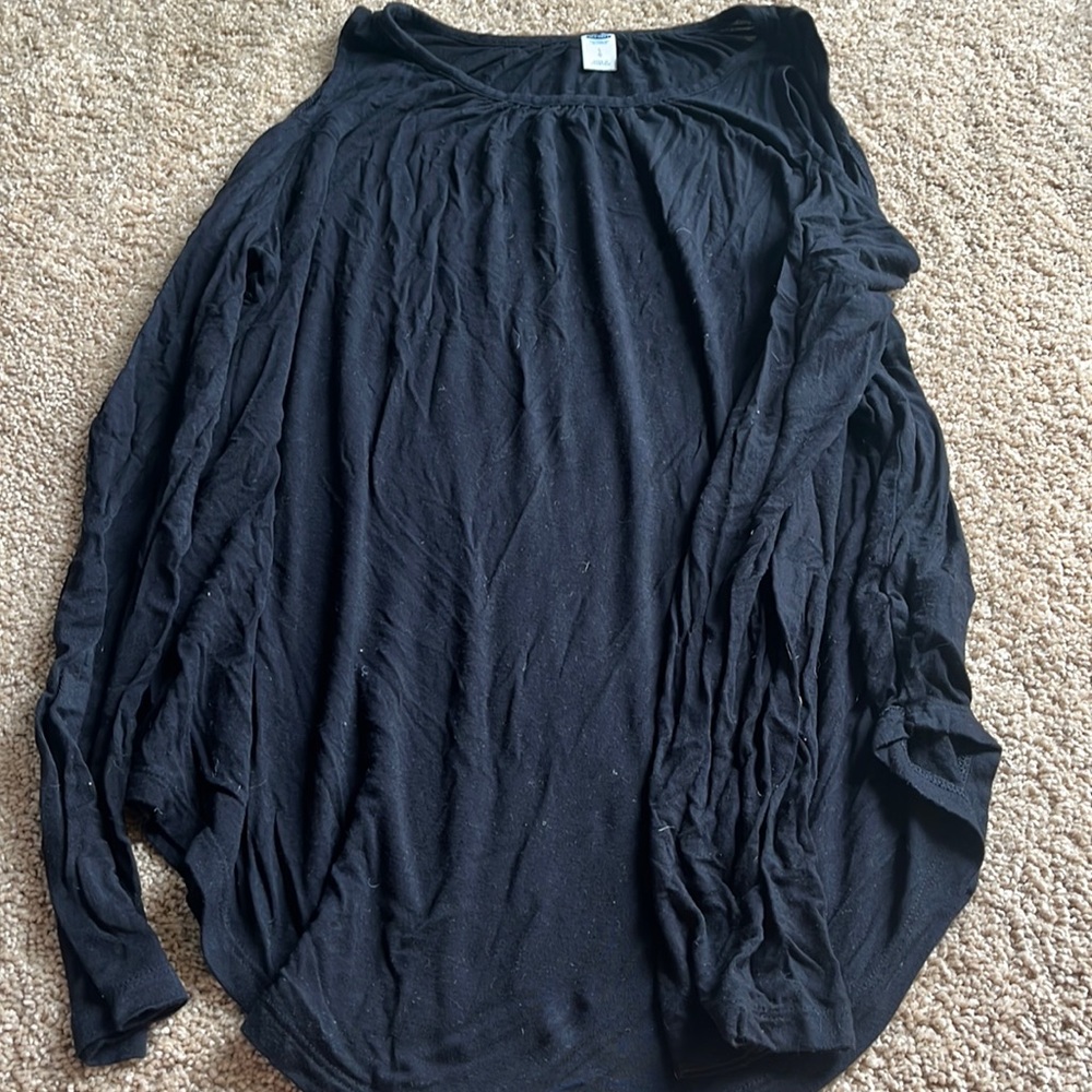 Black cold shoulder tee